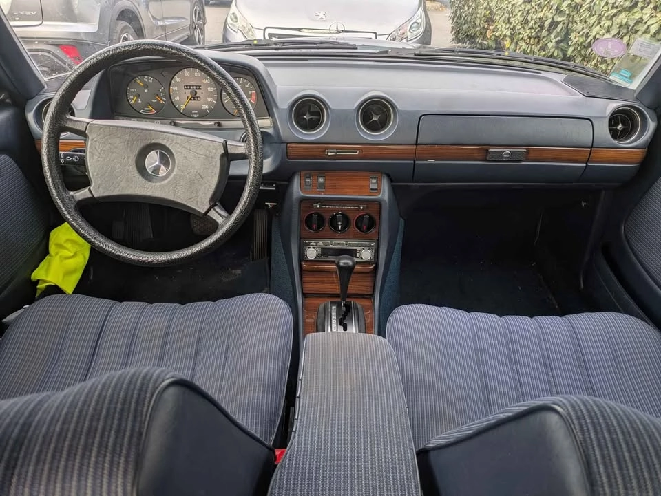 MERCEDES W123  4