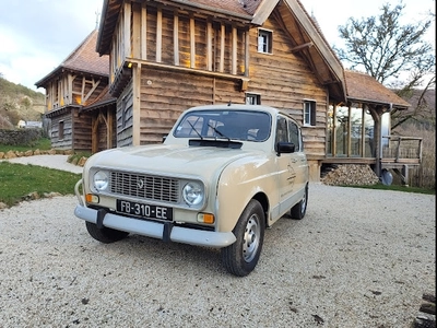location RENAULT 4L à La Bussière-sur-Ouche