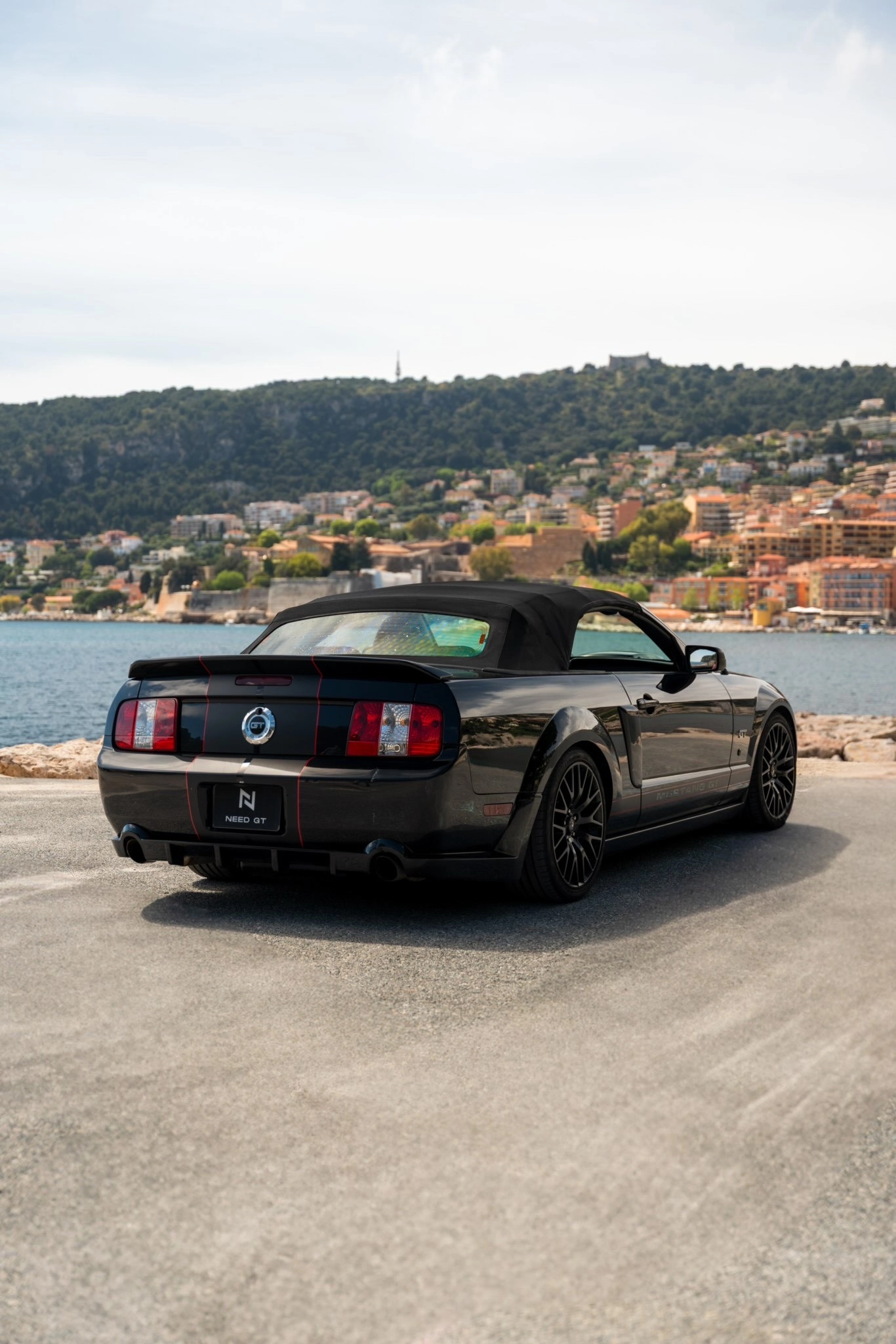 FORD MUSTANG GT 2
