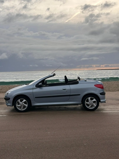 location PEUGEOT 206 cc à Ajaccio