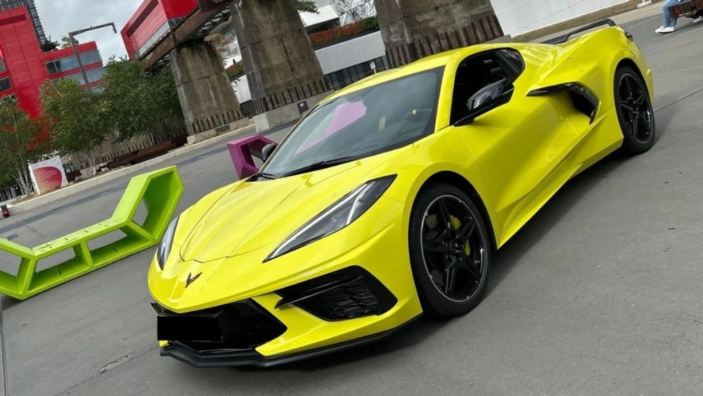 CHEVROLET Corvette C8  6