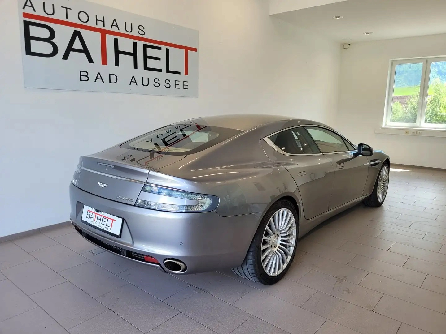 ASTON MARTIN Rapide 3