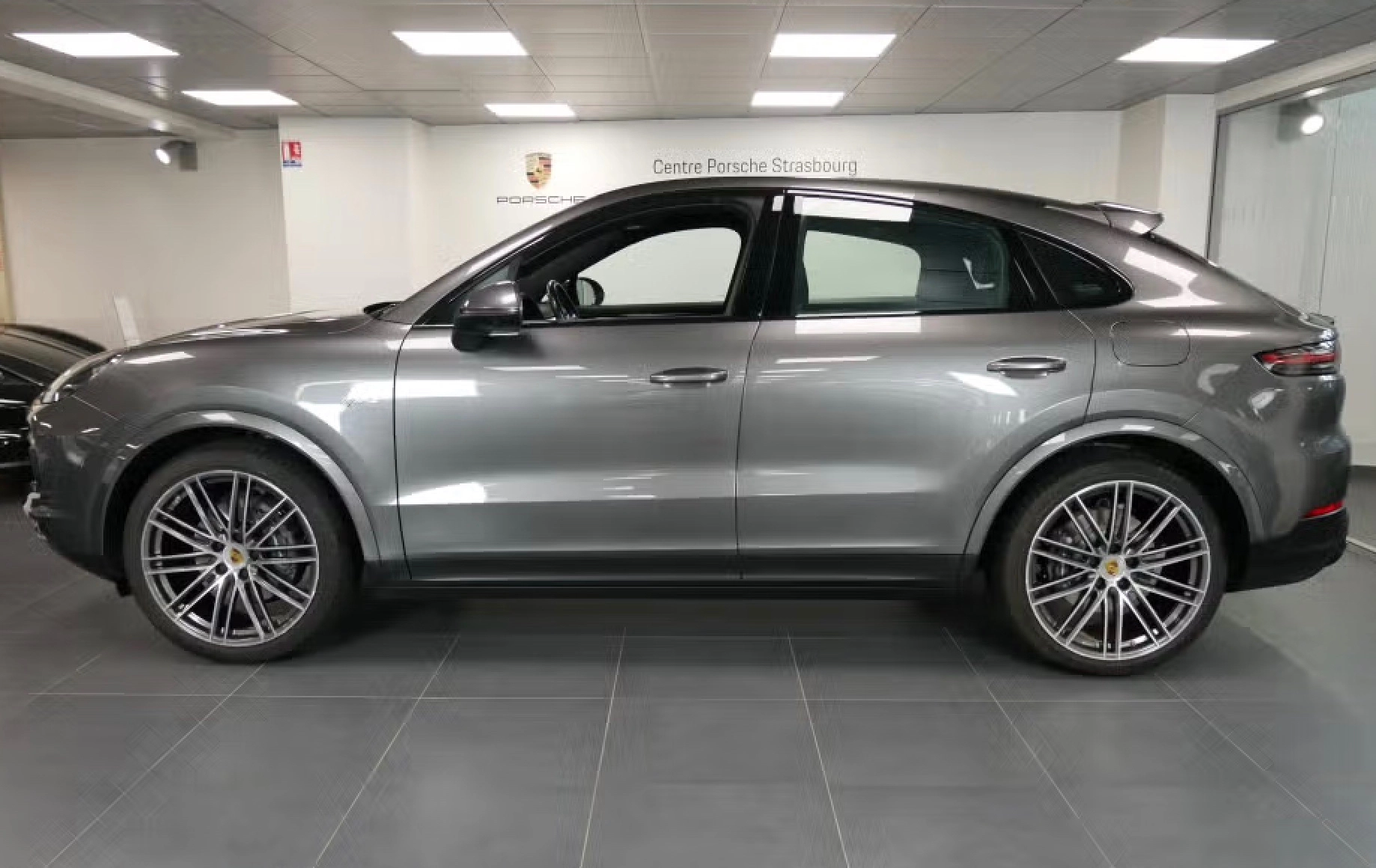 PORSCHE CAYENNE 2