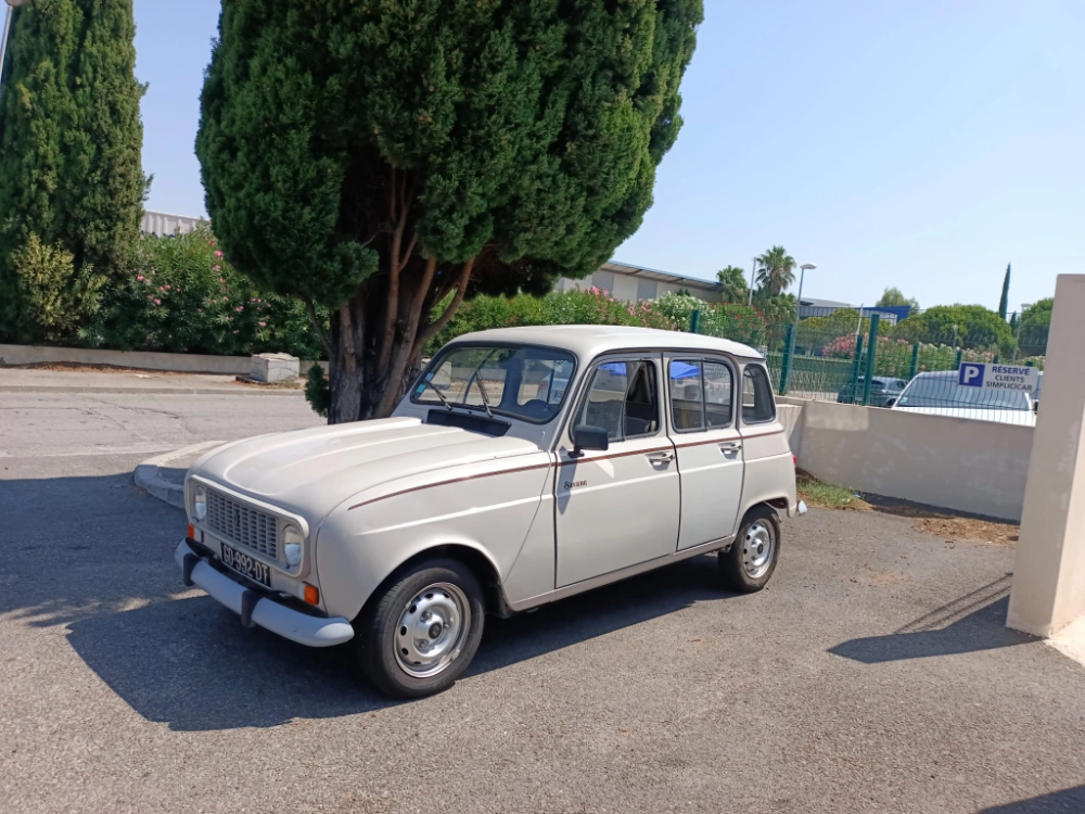 RENAULT