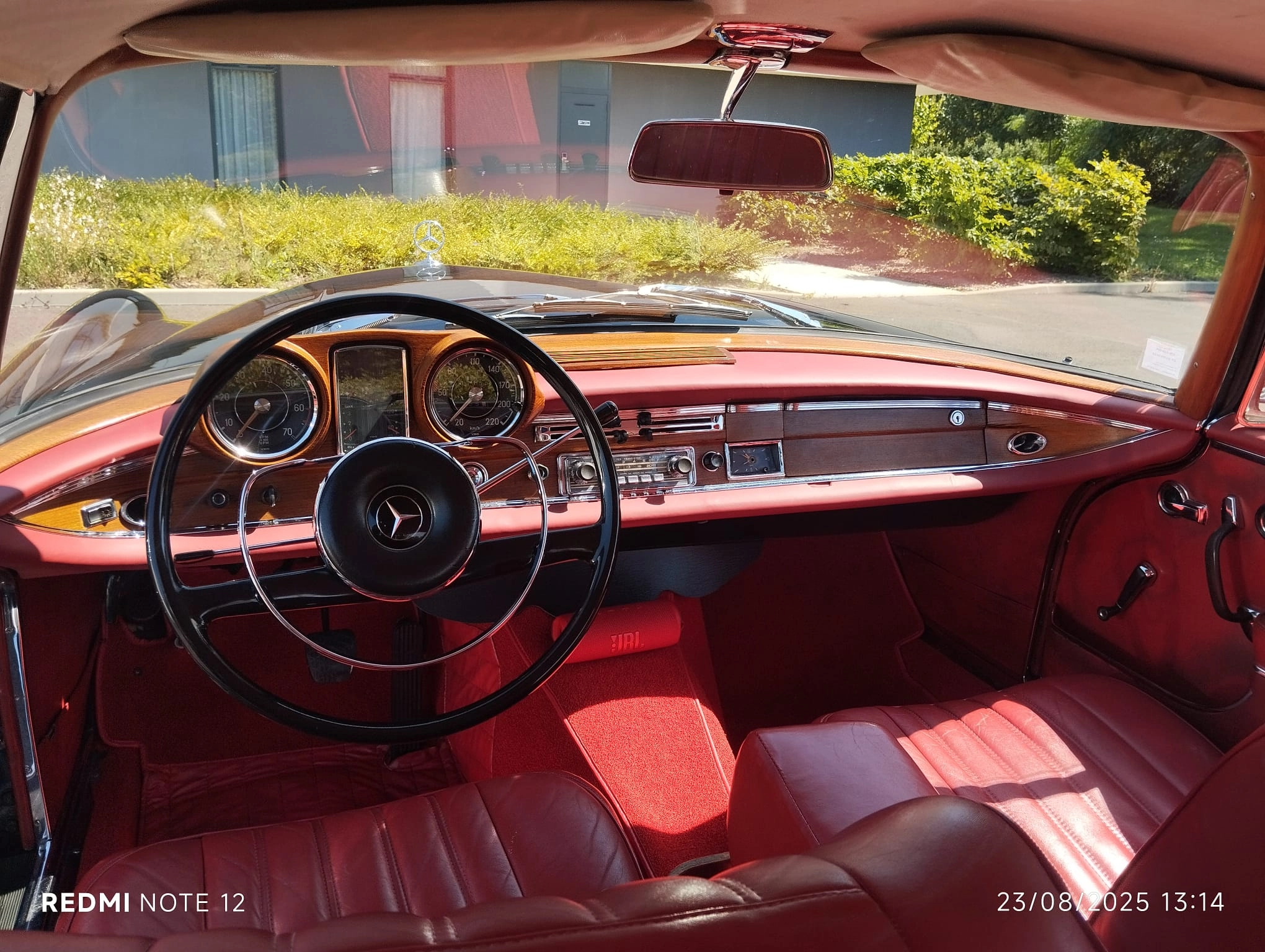 MERCEDES W111 coupé 220se 3