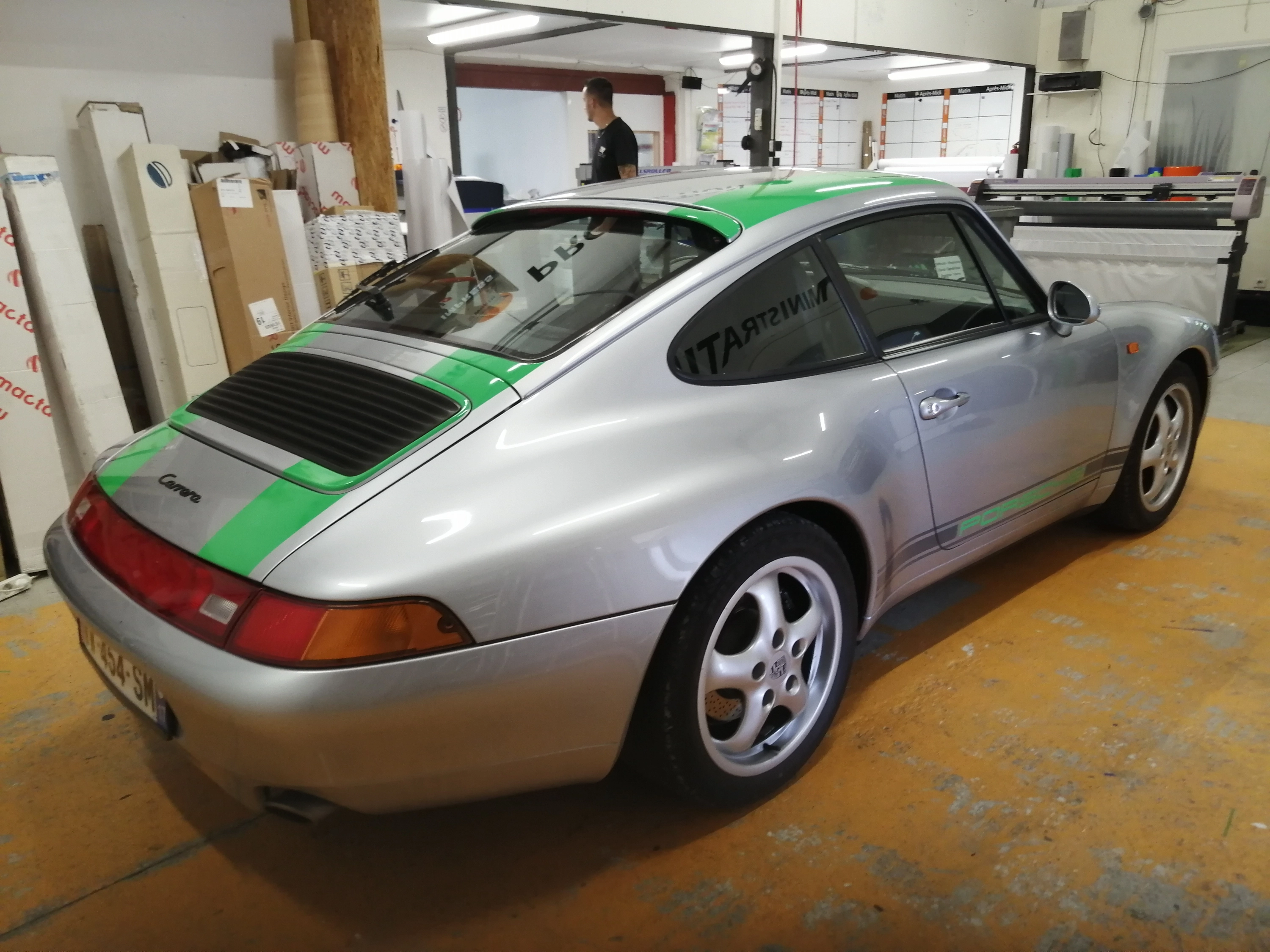PORSCHE 911 2
