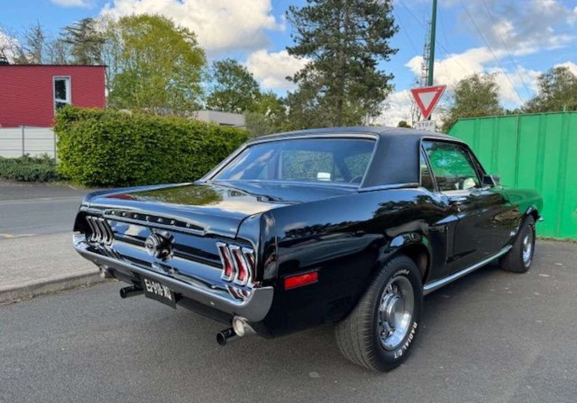 FORD Mustang coupé  6
