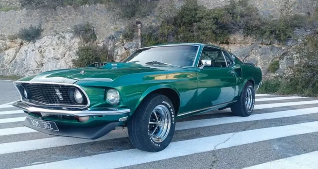 FORD Mustang  0