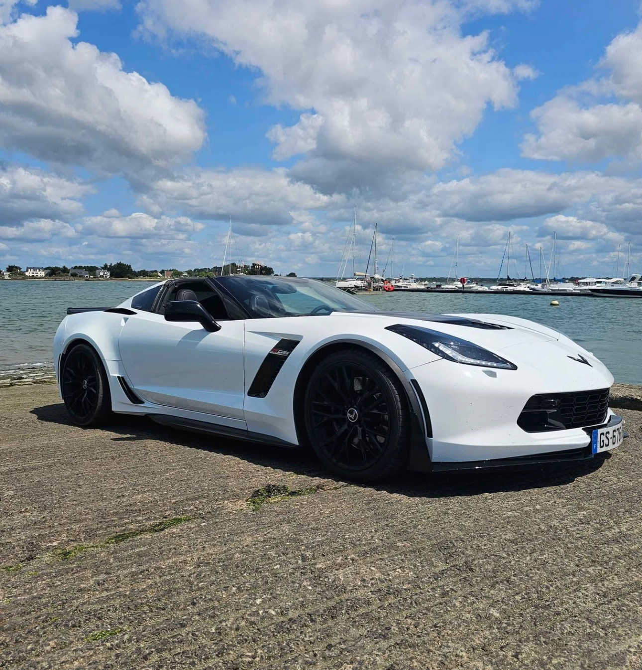 CHEVROLET Corvette  2