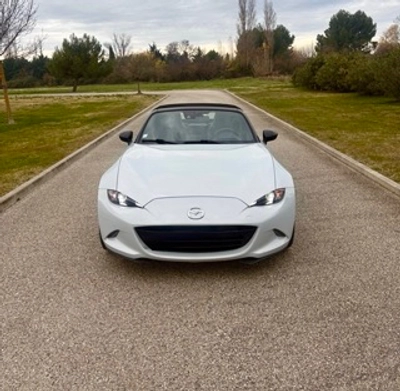 location MAZDA Mx5 à Cavaillon