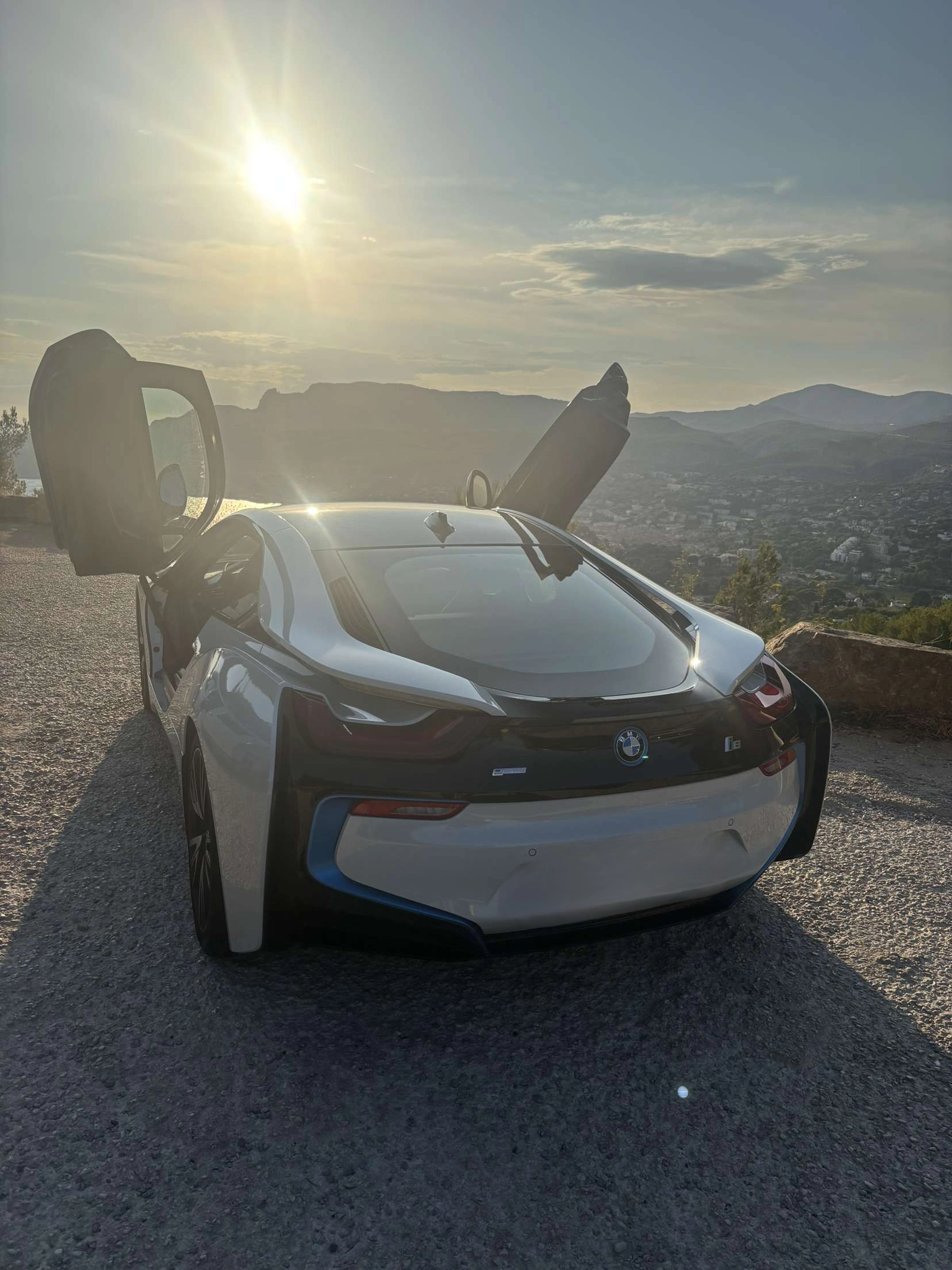 BMW i8 0