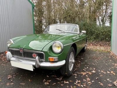 location MG MGB roadster à Pont-Réan (Guichen)