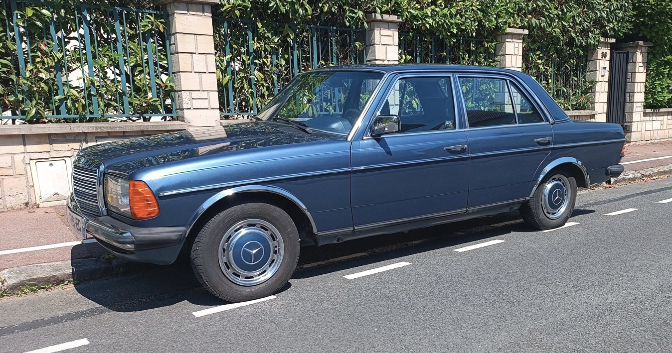 MERCEDES W123  8