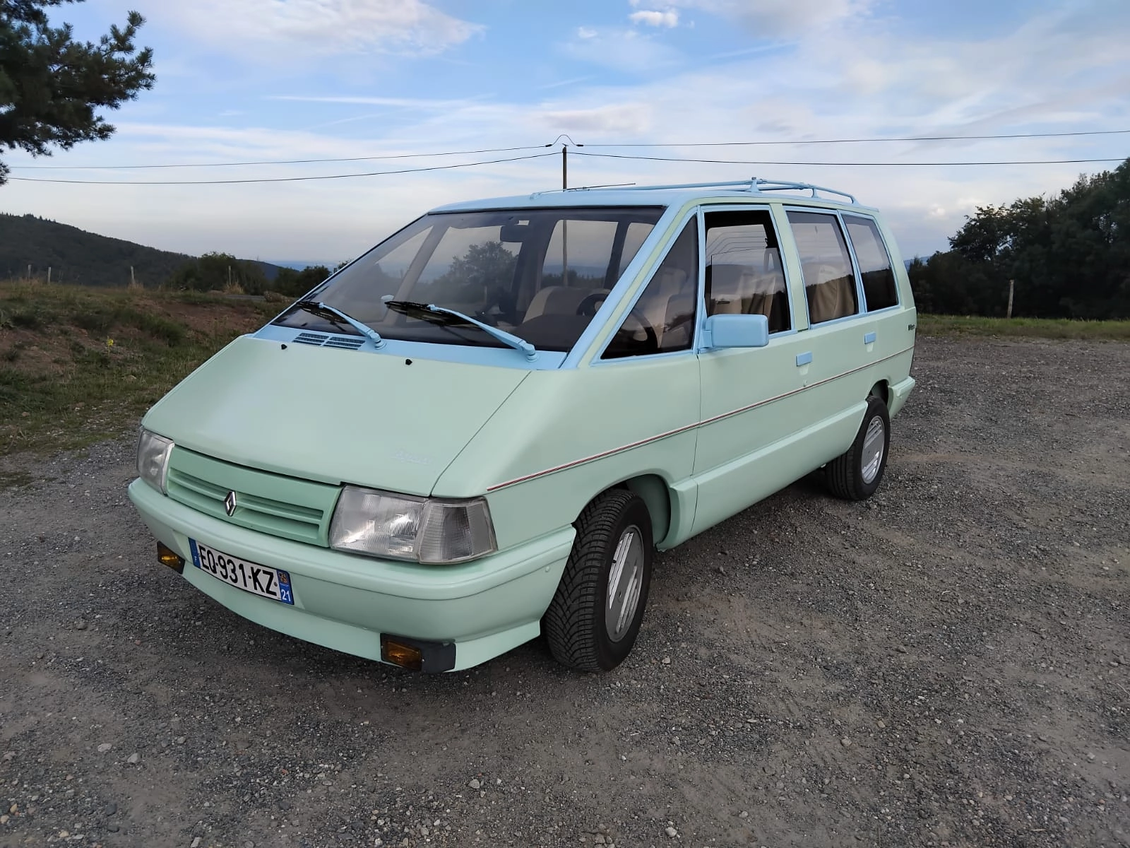 RENAULT