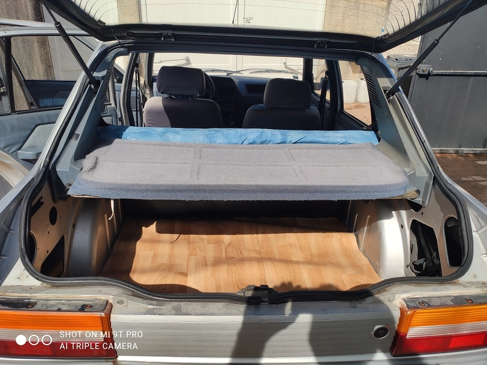 PEUGEOT 309 GL 4