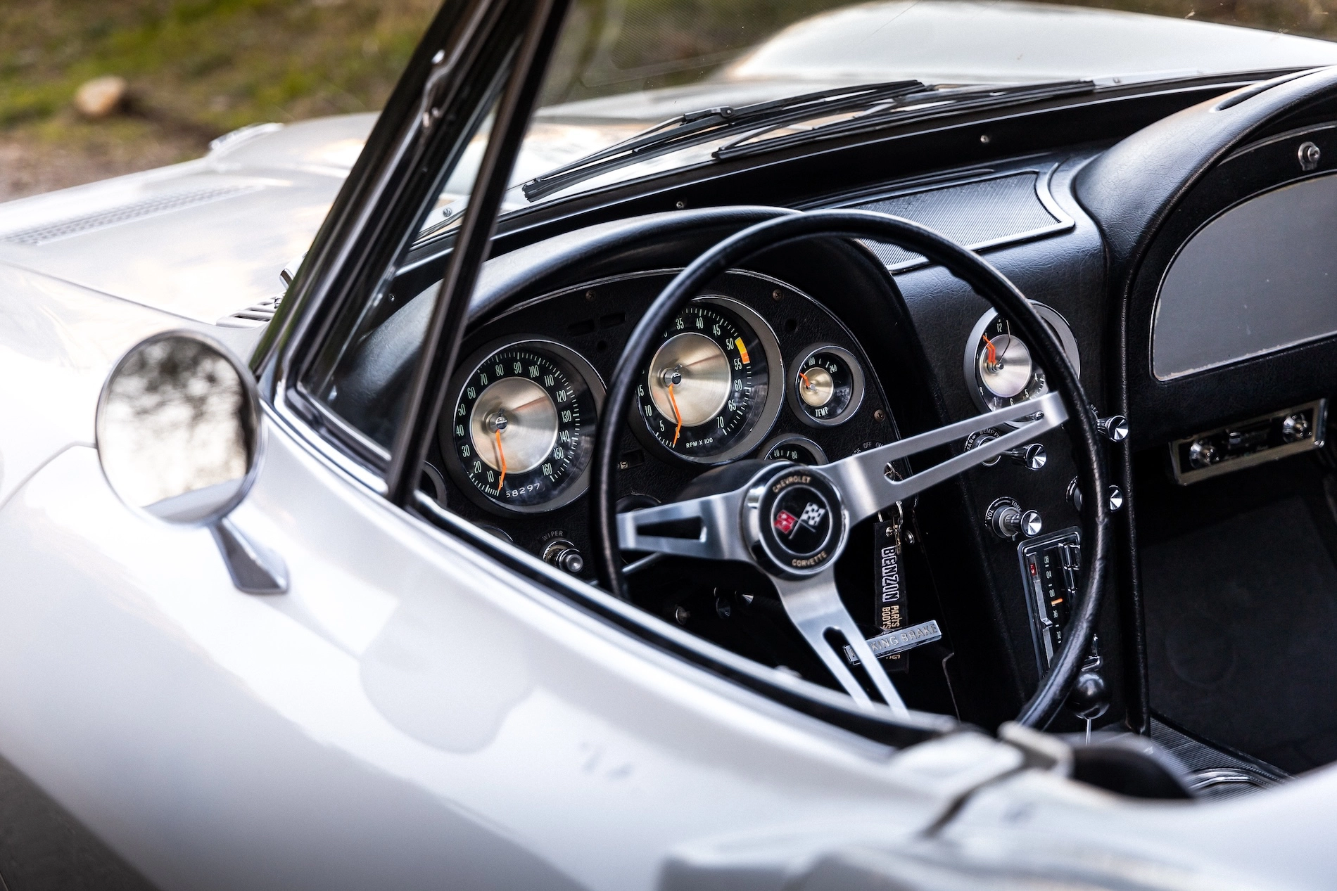 CHEVROLET Corvette C2 Stingray 7