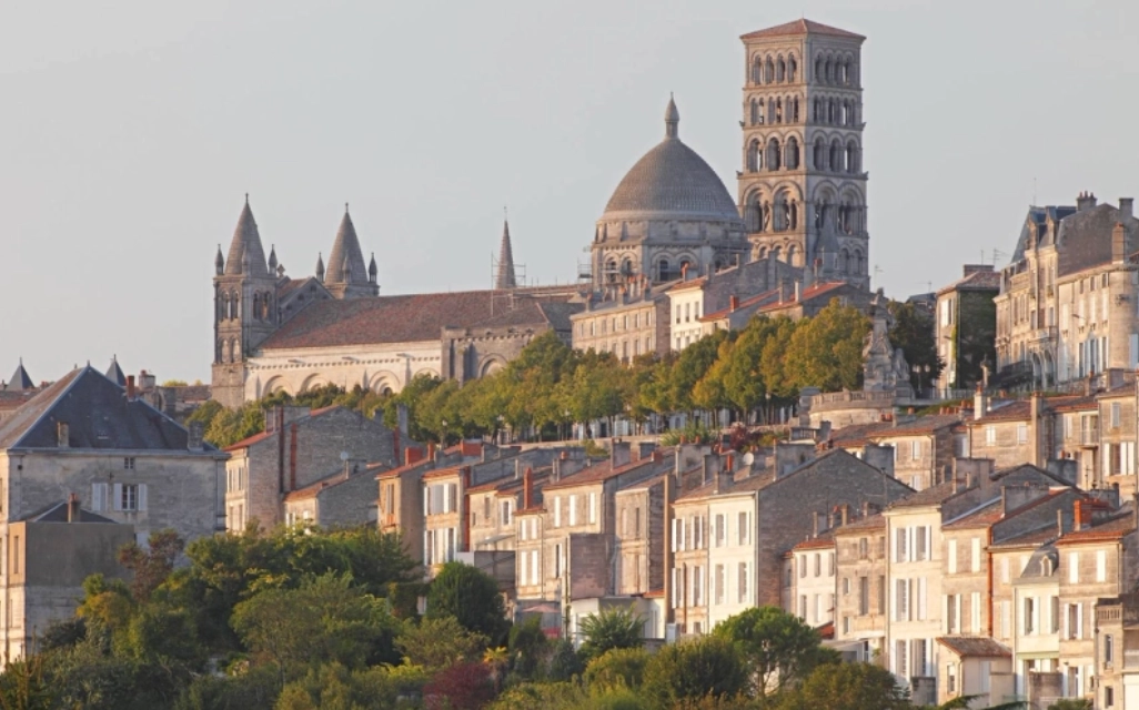Location voiture ancienne Angoulême