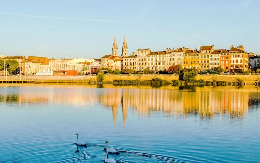 Location voiture ancienne Mâcon