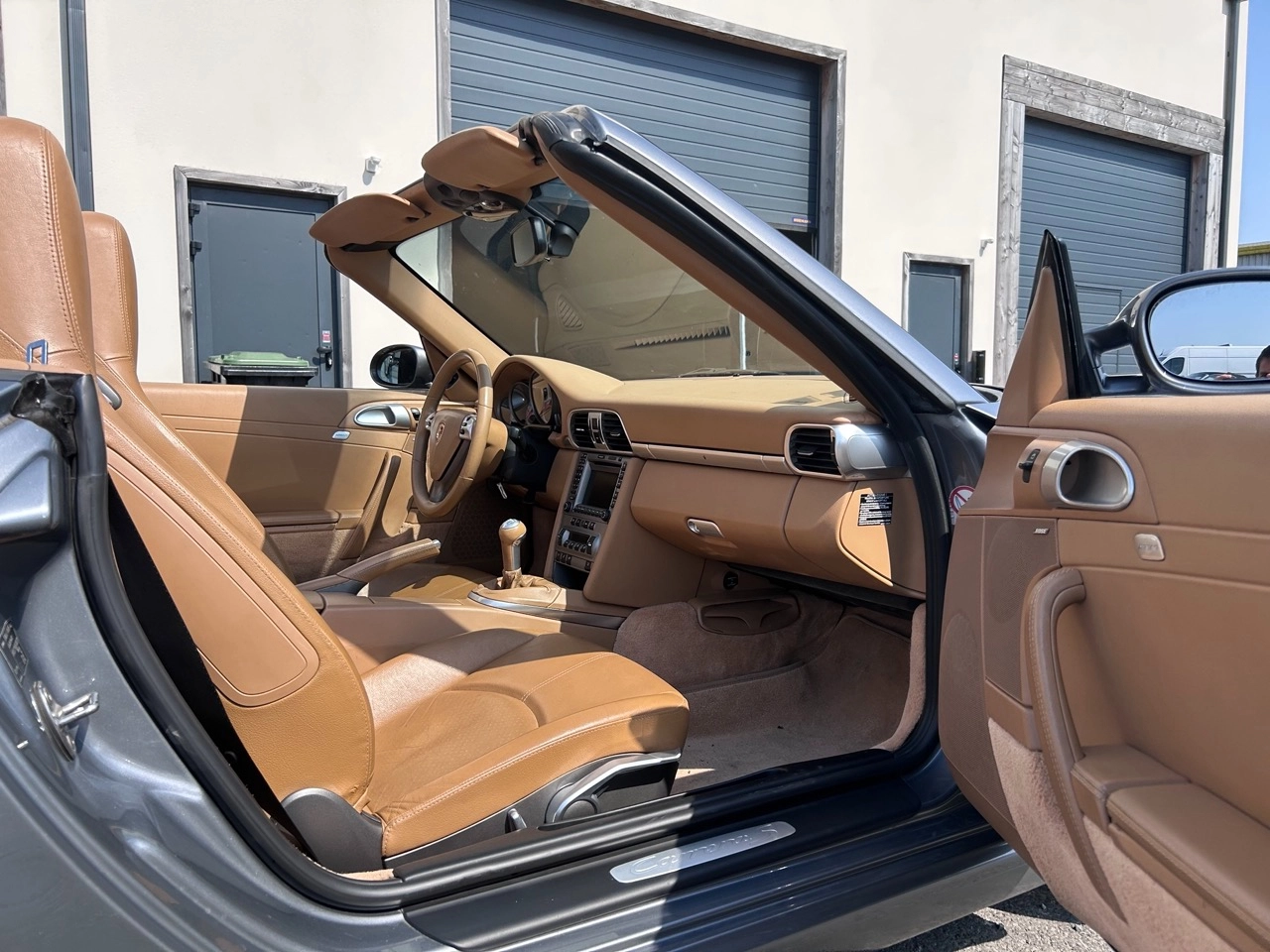 PORSCHE 911 Type 997 Carrera S Cab 2