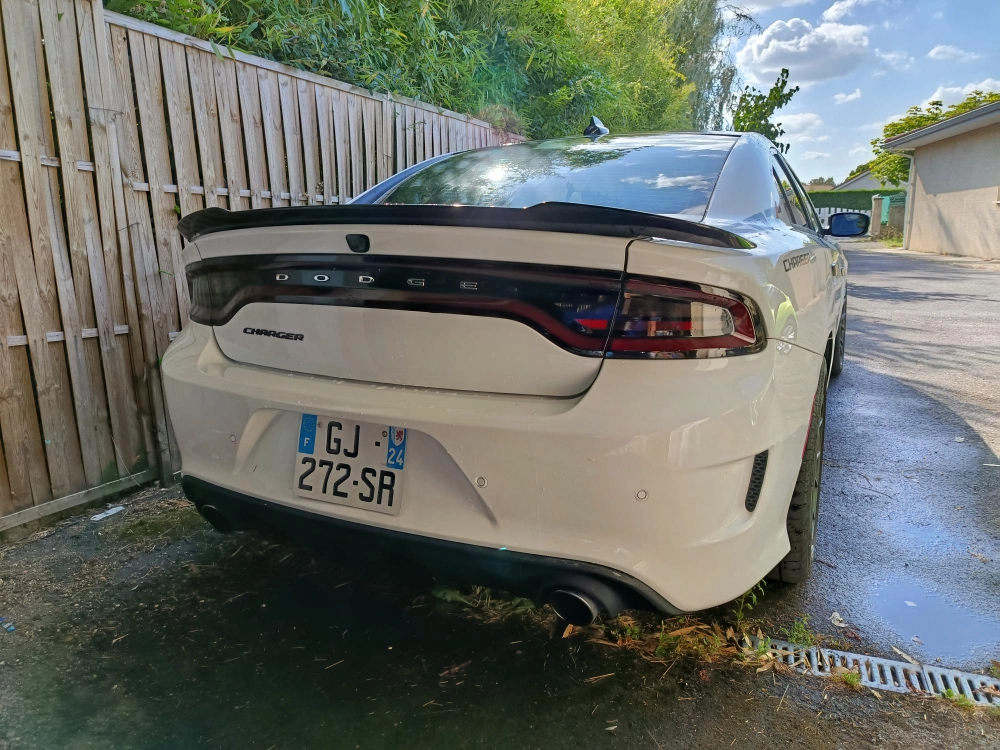 DODGE Charger 5