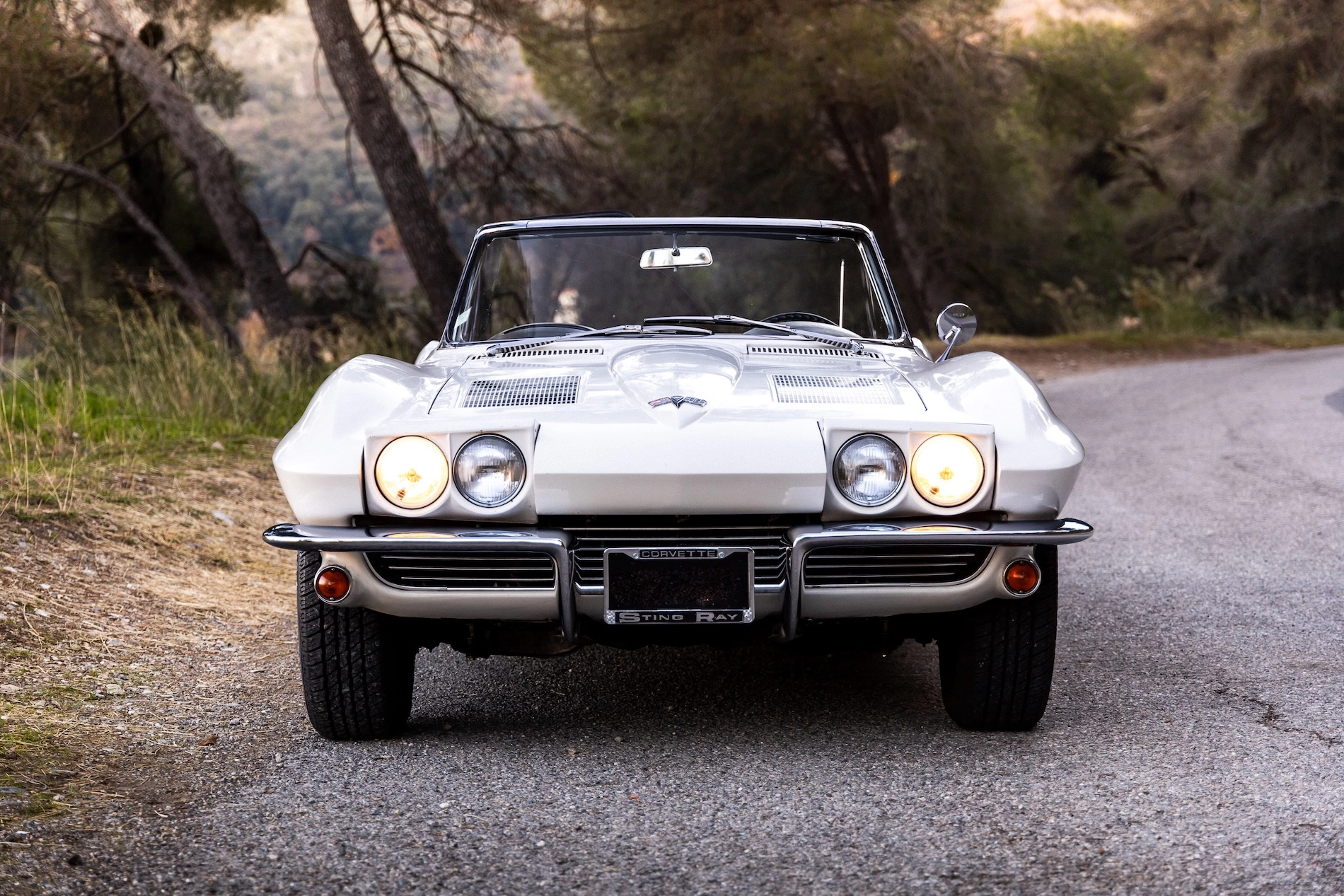 CHEVROLET Corvette C2 Stingray 6